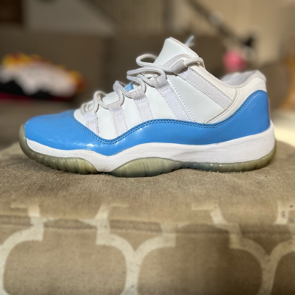 Jordan Retro 11 ‘UNC’ Low. Size 6.5y